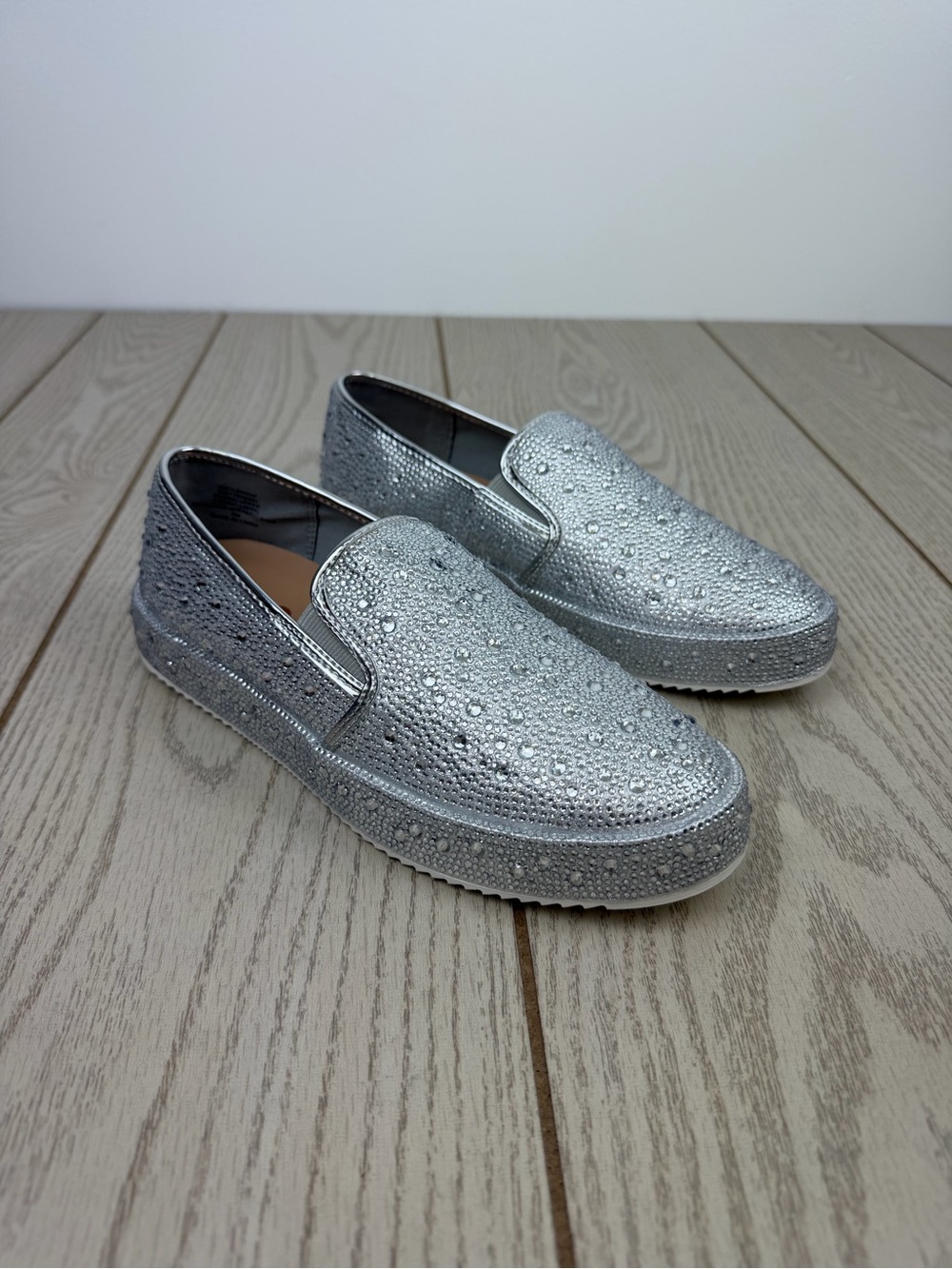 I.N.C. Women's Lenna Slip-On Gem Embellished Sneakers 6M Silver $79.50